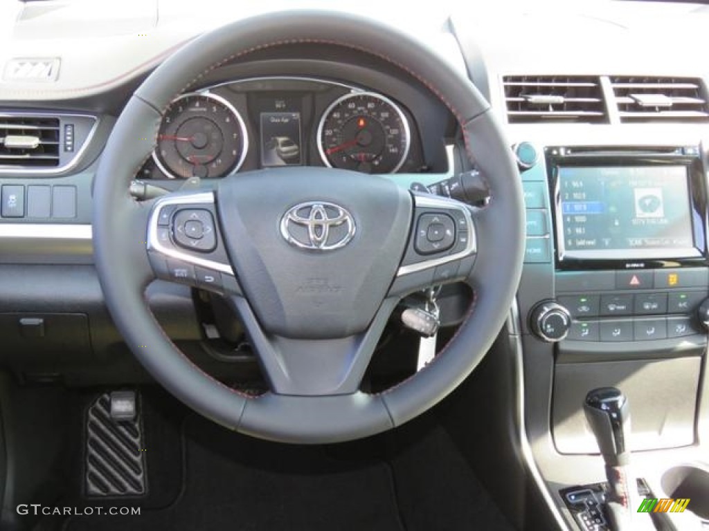 2017 Toyota Camry SE Black Steering Wheel Photo #114811372