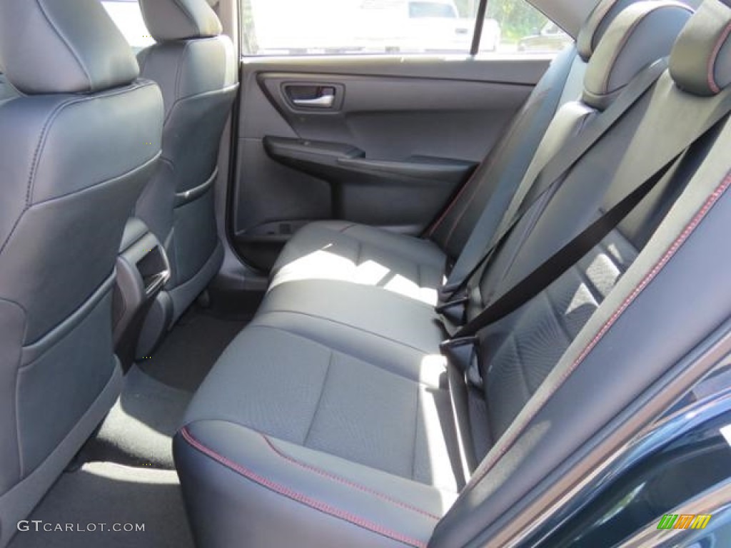 Black Interior 2017 Toyota Camry SE Photo #114811750