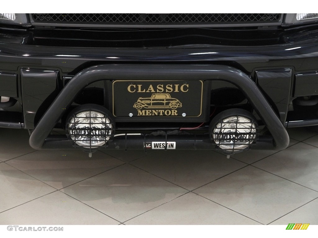 2002 TrailBlazer LS 4x4 - Onyx Black / Dark Pewter photo #3