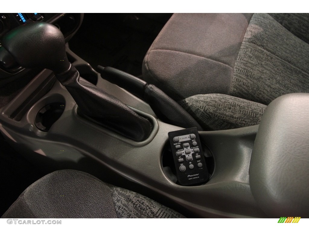 2002 TrailBlazer LS 4x4 - Onyx Black / Dark Pewter photo #12