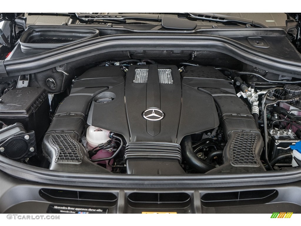 2016 Mercedes-Benz GLE 550e Engine Photos