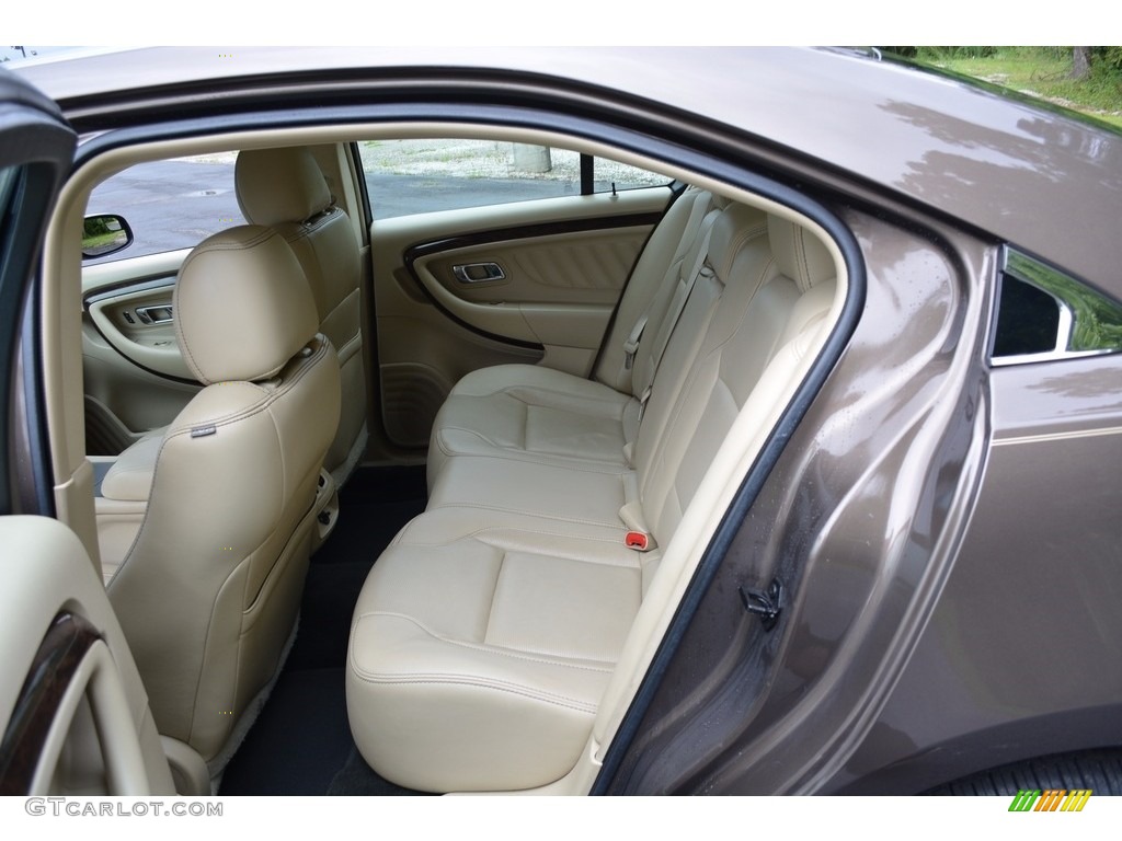 2015 Taurus Limited - Caribou Metallic / Dune photo #22