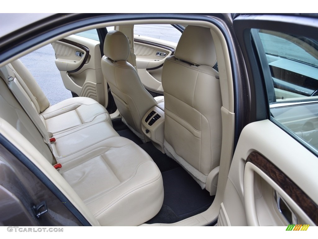 2015 Taurus Limited - Caribou Metallic / Dune photo #24