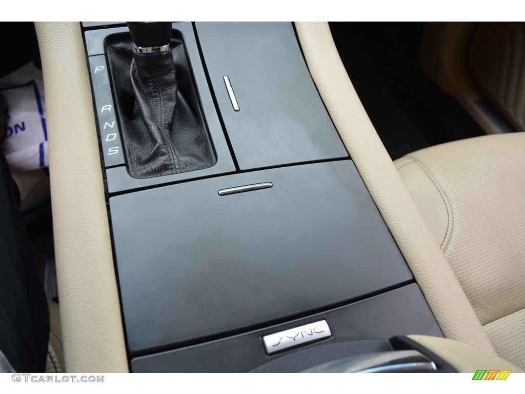 2015 Taurus Limited - Caribou Metallic / Dune photo #34