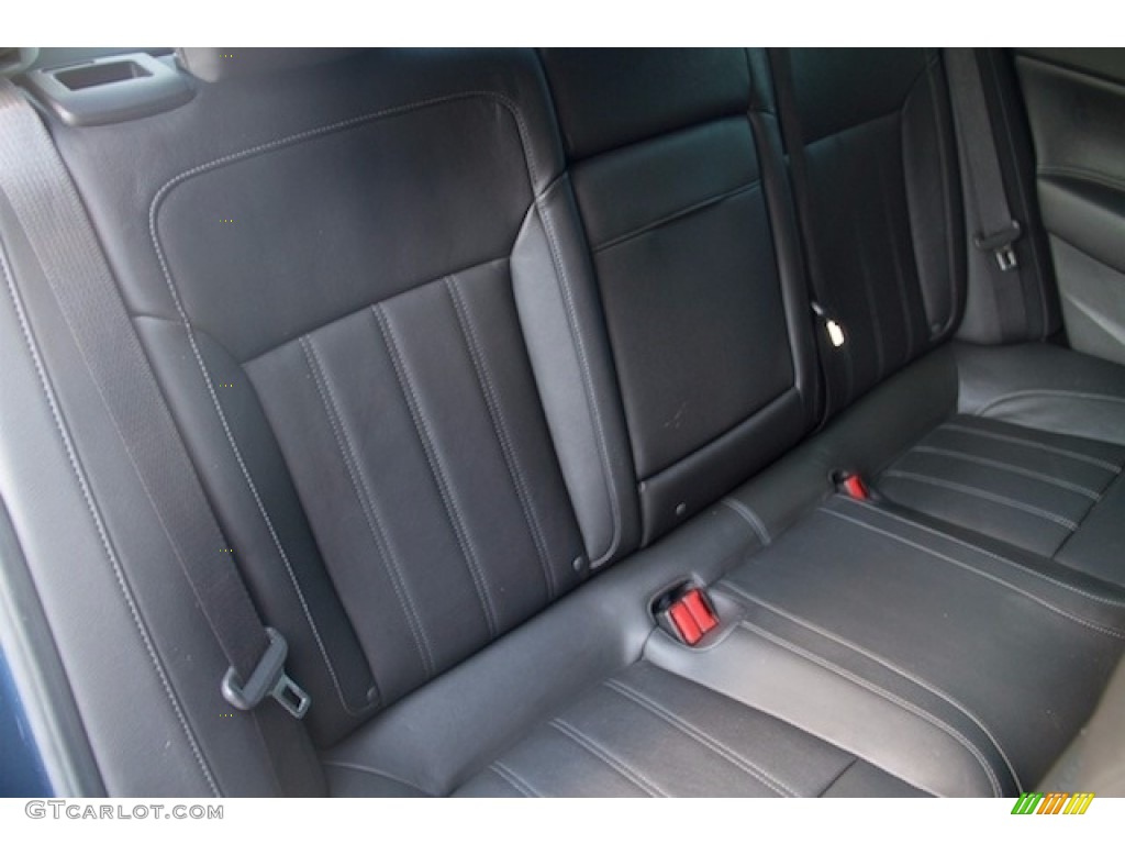 2011 Regal CXL - Majestic Blue Metallic / Ebony photo #17