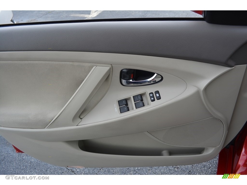 2011 Camry LE - Barcelona Red Metallic / Ash photo #8