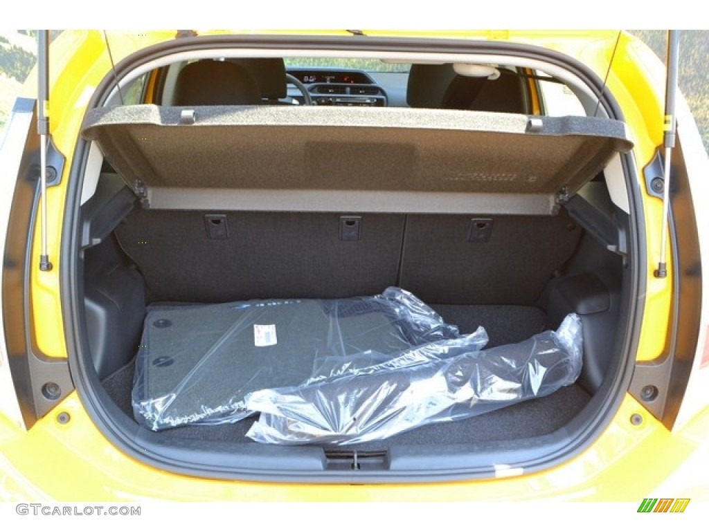2016 Prius c Three - Sun Fusion / Black photo #8