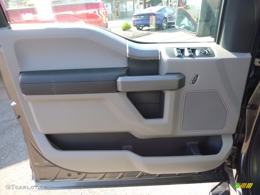 2016 F150 XLT SuperCrew 4x4 - Magnetic / Medium Earth Gray photo #12