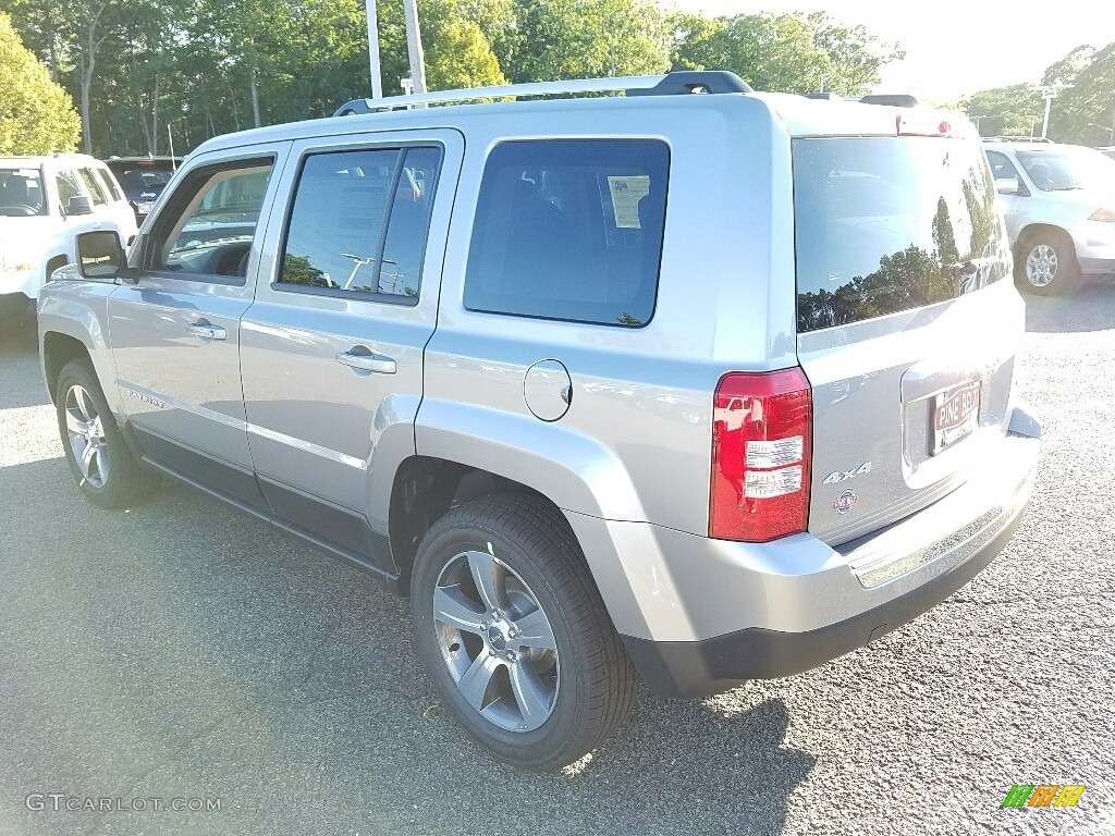 2016 Patriot Latitude 4x4 - Billet Silver Metallic / Light Pebble Beige/Dark Slate Gray photo #4