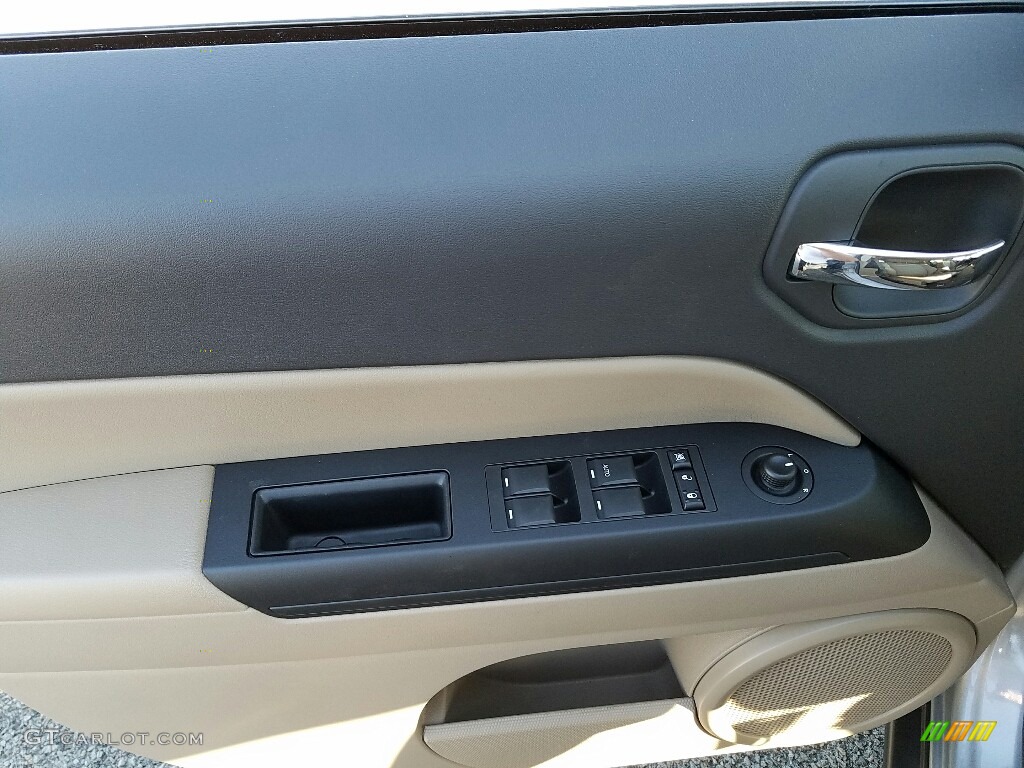 2016 Patriot Latitude 4x4 - Billet Silver Metallic / Light Pebble Beige/Dark Slate Gray photo #7