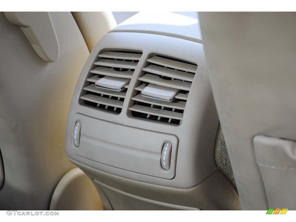 2008 E 350 Sedan - Indium Grey Metallic / Cashmere photo #25