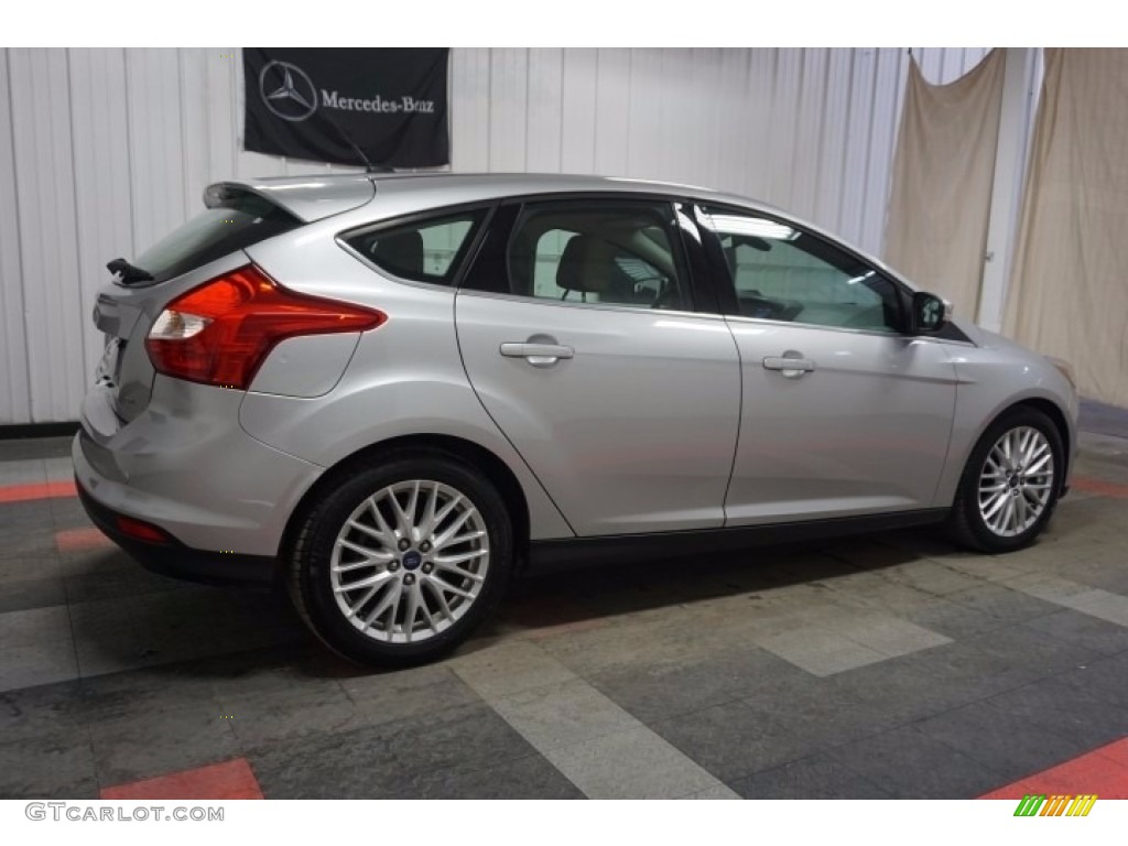 2012 Focus SEL 5-Door - Ingot Silver Metallic / Stone photo #7