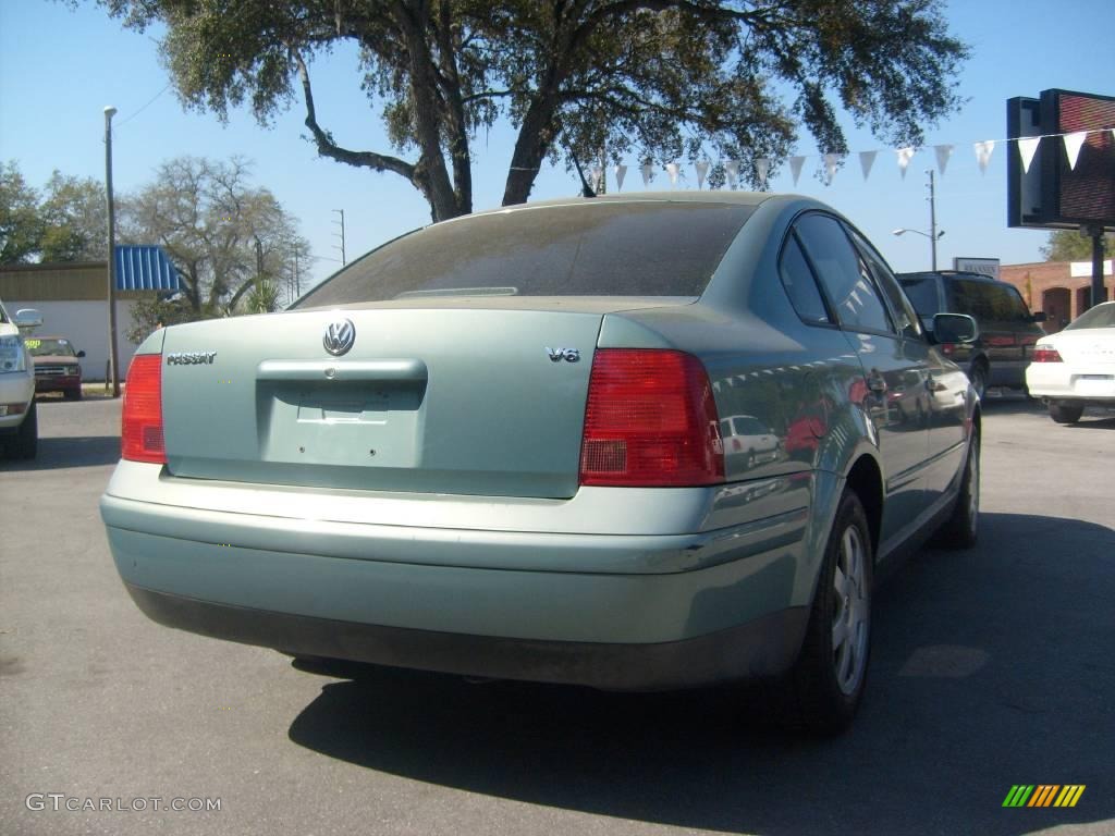1999 Passat GLS V6 Sedan - Elegance Green Metallic / Beige photo #3