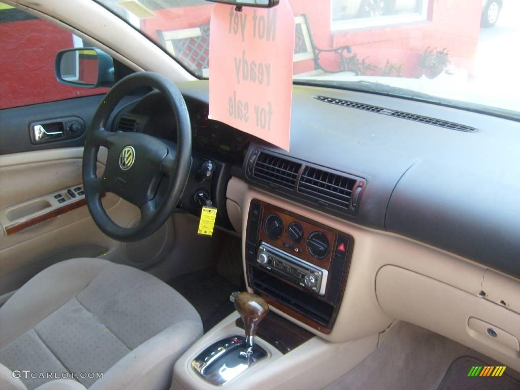 1999 Passat GLS V6 Sedan - Elegance Green Metallic / Beige photo #19