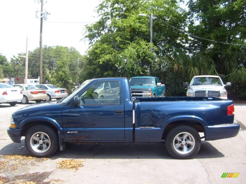 2000 S10 LS Regular Cab - Indigo Blue Metallic / Medium Gray photo #6