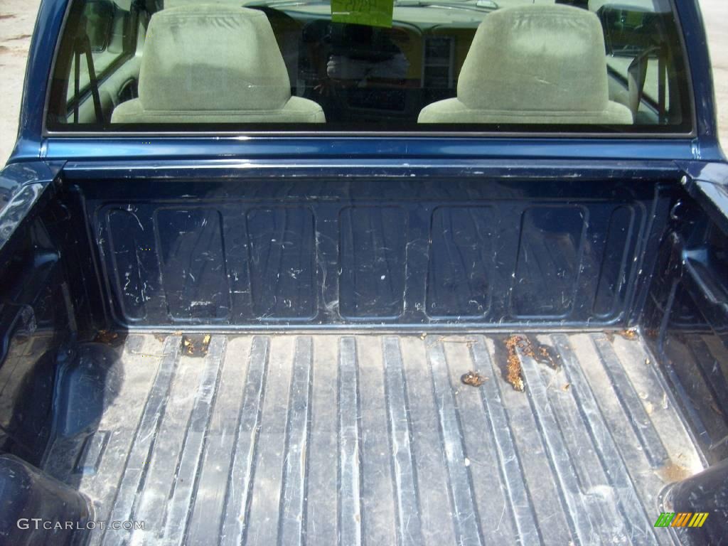 2000 S10 LS Regular Cab - Indigo Blue Metallic / Medium Gray photo #26