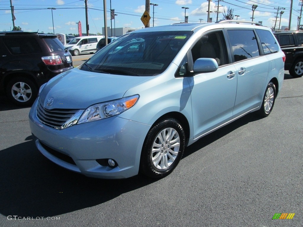 2015 Sienna XLE - Sky Blue Pearl / Bisque photo #2