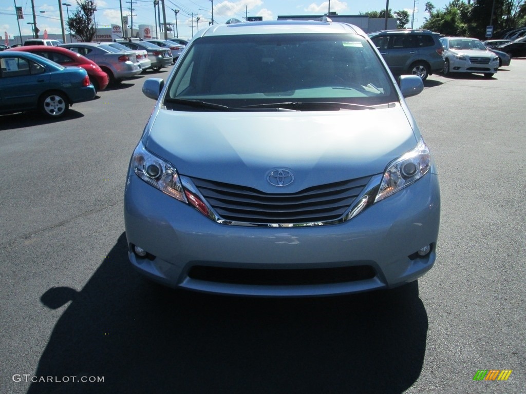 2015 Sienna XLE - Sky Blue Pearl / Bisque photo #3