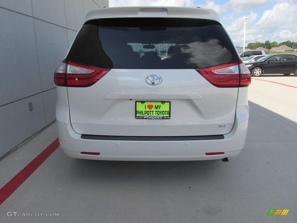 2016 Sienna XLE Premium - Blizzard Pearl / Ash photo #5