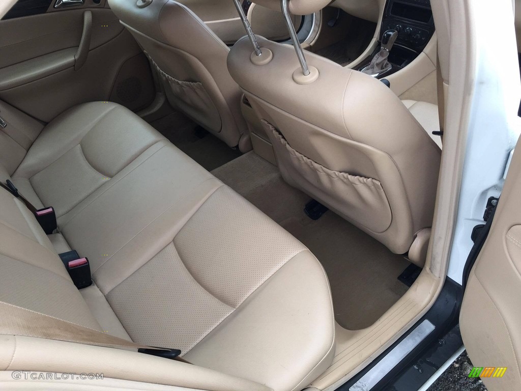 2004 C 240 4Matic Sedan - Alabaster White / Java photo #17