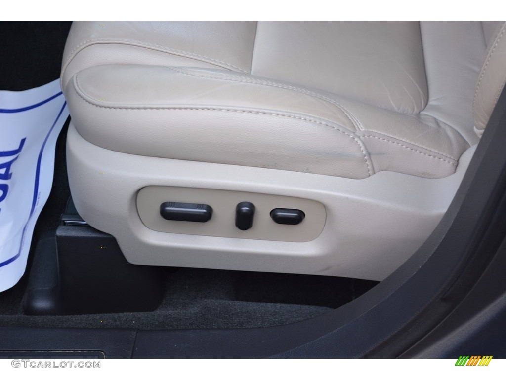 2014 Explorer XLT - Sterling Gray / Medium Light Stone photo #29