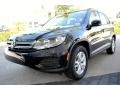 Deep Black Pearl - Tiguan S Photo No. 5