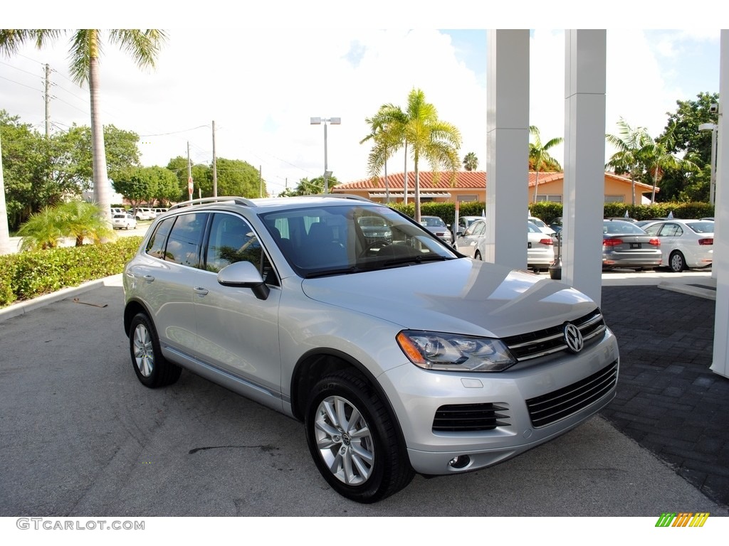 2014 Touareg V6 Sport 4Motion - Cool Silver Metallic / Black Anthracite photo #1