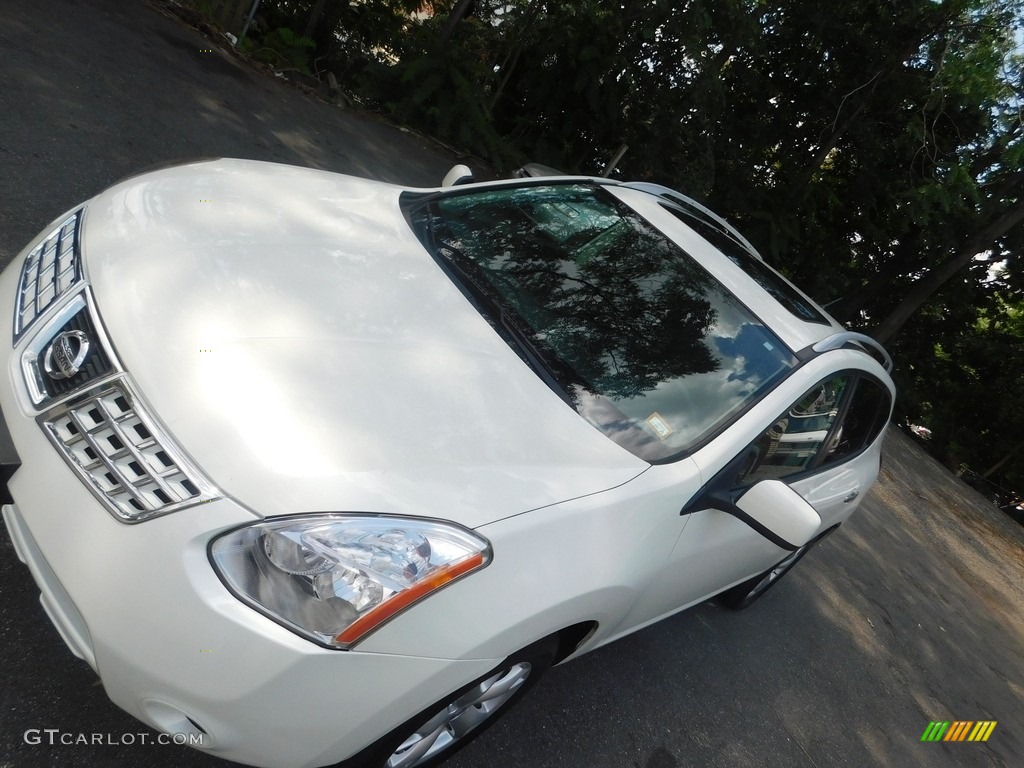 2010 Rogue SL AWD - Phantom White / Black photo #10