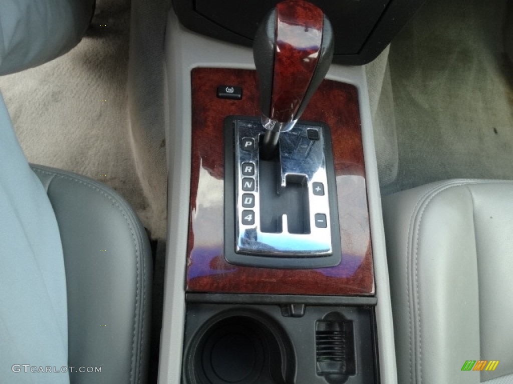 2004 SRX V8 - Light Platinum Metallic / Light Gray photo #11