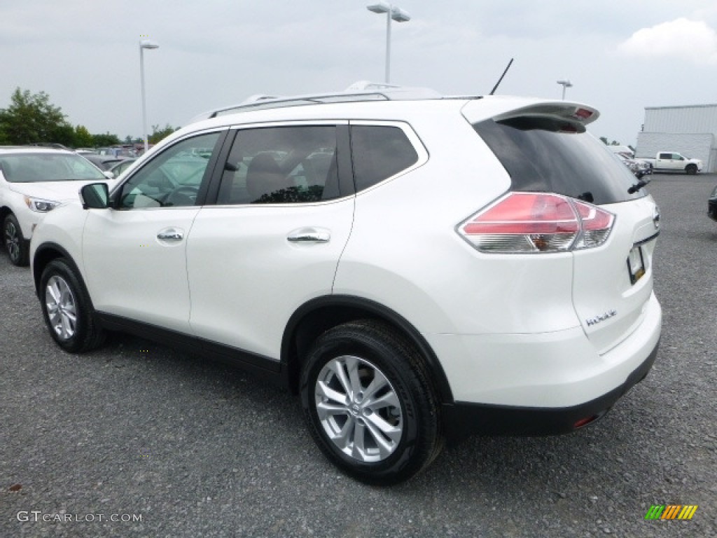 2016 Rogue SV AWD - Pearl White / Charcoal photo #10