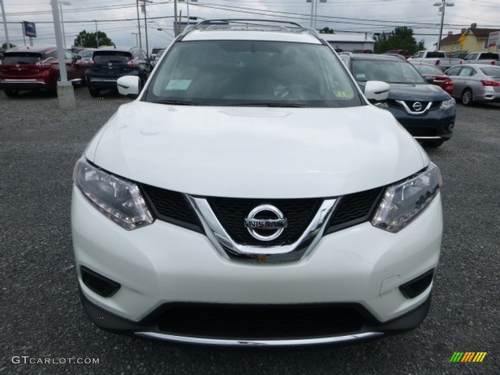 2016 Rogue SV AWD - Pearl White / Charcoal photo #13