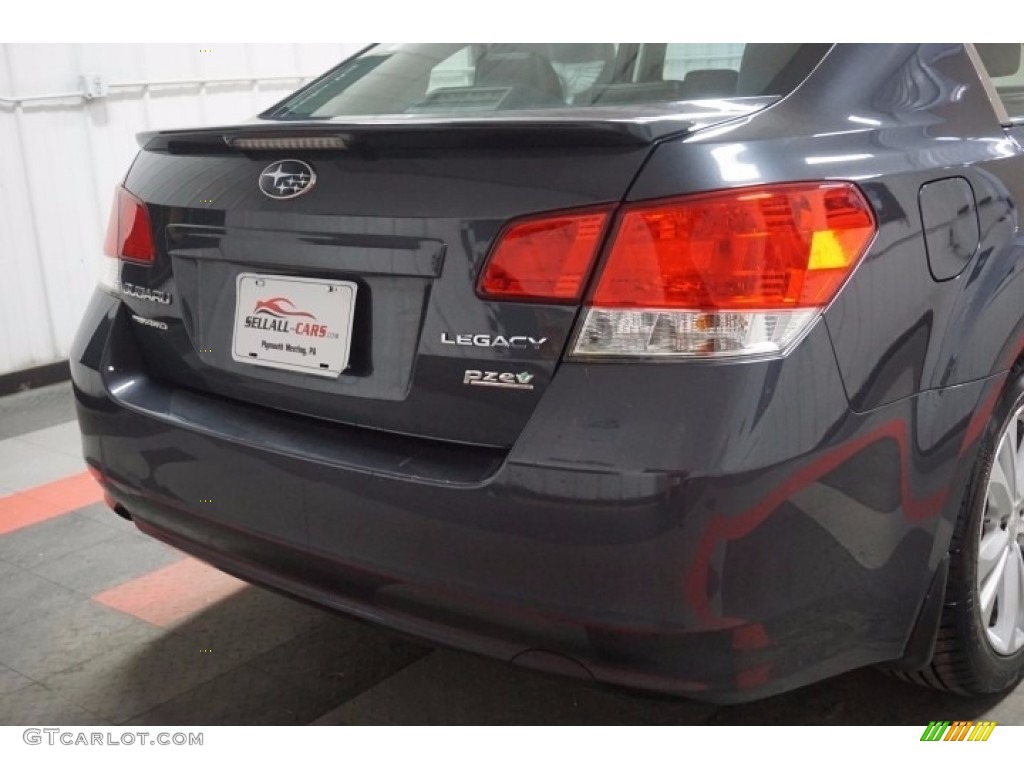 2013 Legacy 2.5i Limited - Graphite Gray Metallic / Off Black Leather photo #67