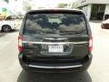 Granite Crystal Metallic - Town & Country Touring-L Photo No. 10