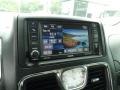 Granite Crystal Metallic - Town & Country Touring-L Photo No. 22