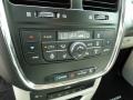 Granite Crystal Metallic - Town & Country Touring-L Photo No. 23