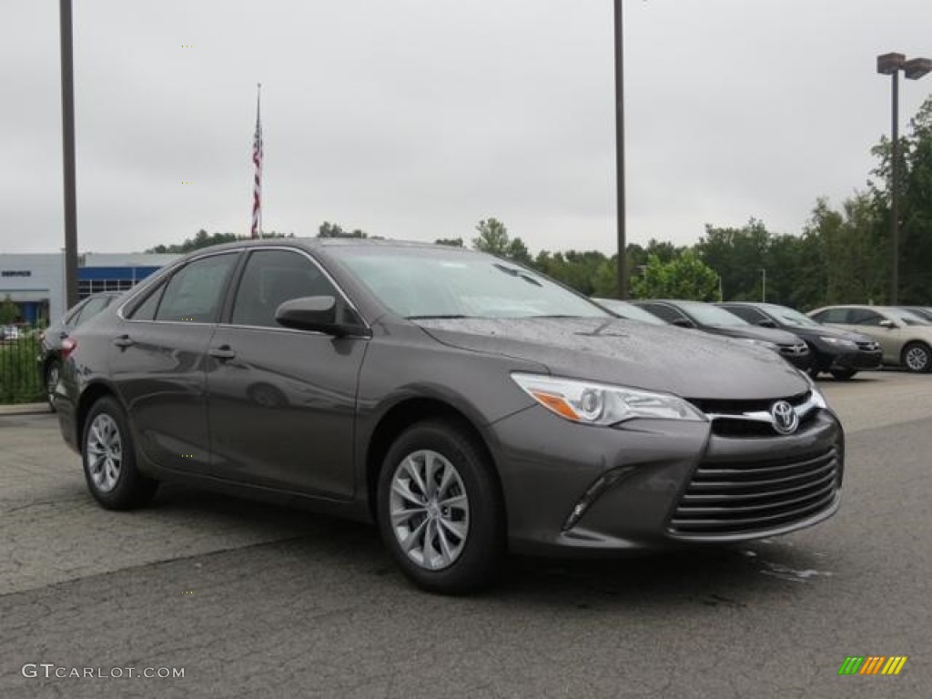 2017 Camry LE - Predawn Gray Mica / Black photo #1