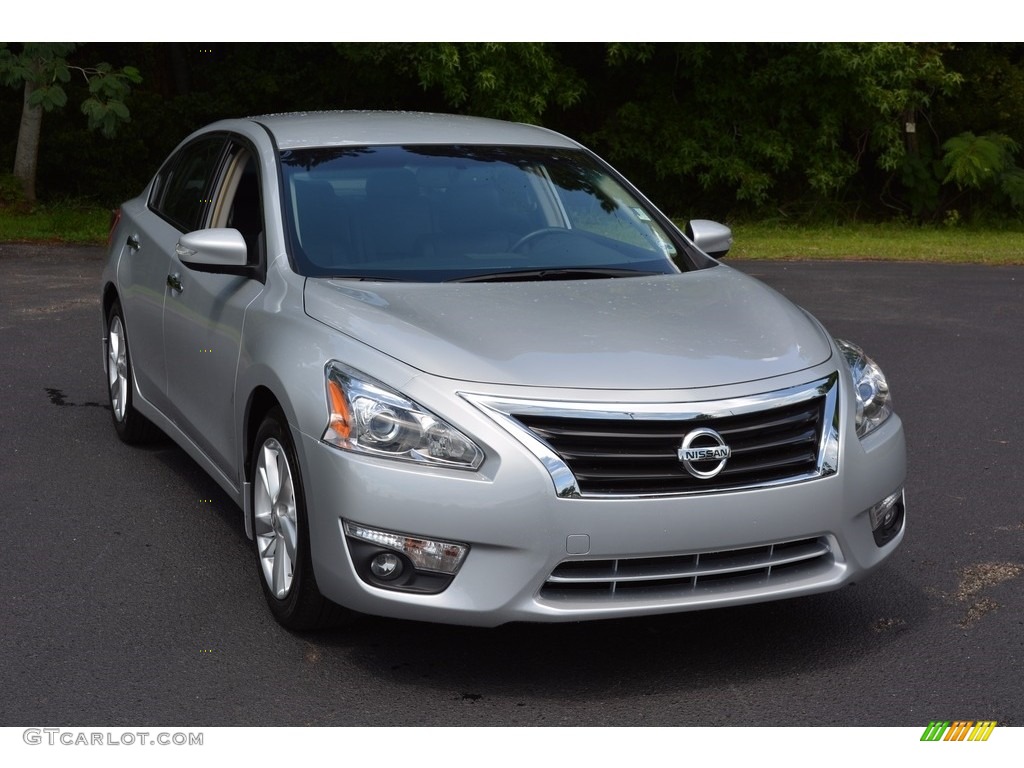 Brilliant Silver Nissan Altima