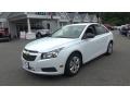 Summit White - Cruze LS Photo No. 3