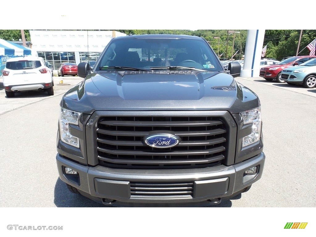 2016 F150 XLT SuperCab 4x4 - Magnetic / Black photo #3