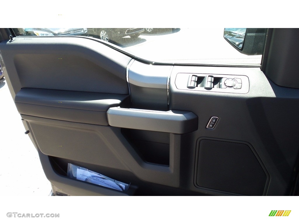 2016 F150 XLT SuperCab 4x4 - Magnetic / Black photo #14