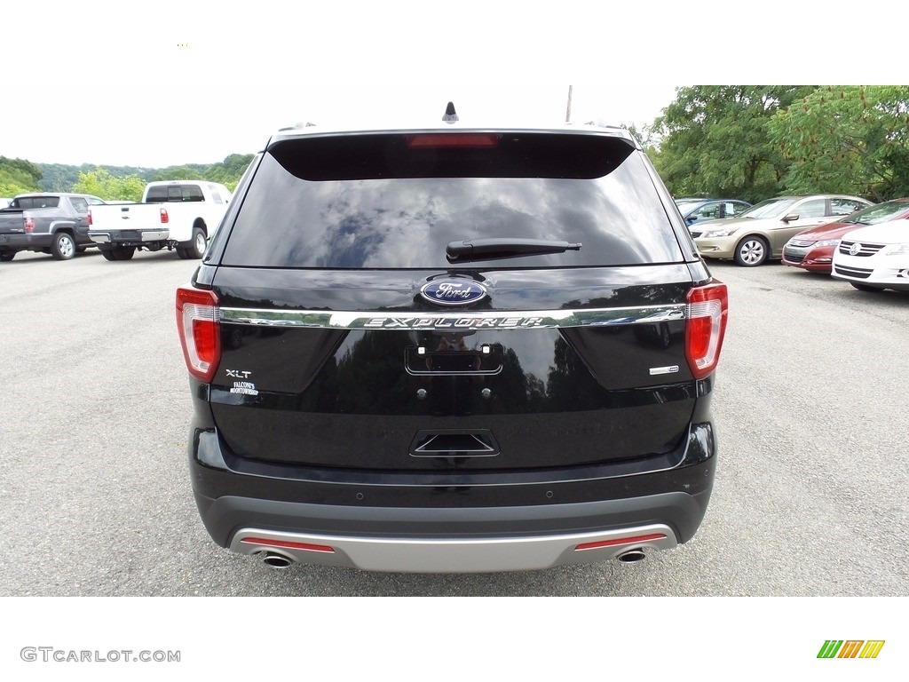 2017 Explorer XLT 4WD - Shadow Black / Ebony Black photo #8