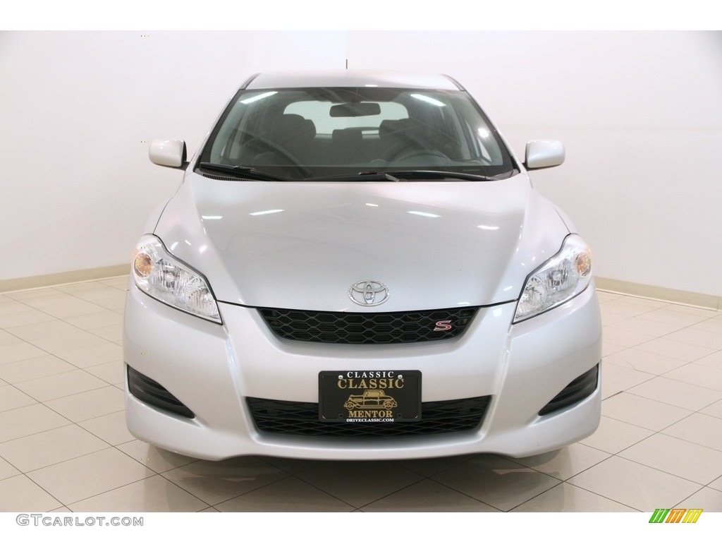2009 Matrix S AWD - Classic Silver Metallic / Dark Charcoal photo #2