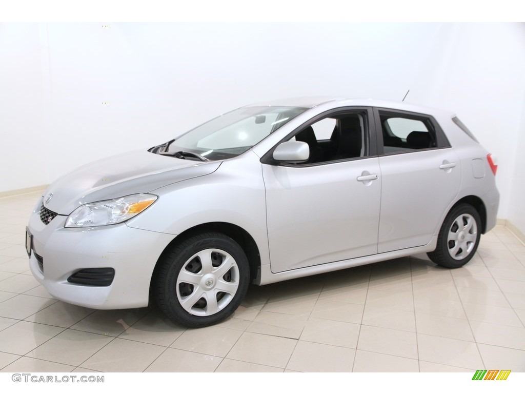 2009 Matrix S AWD - Classic Silver Metallic / Dark Charcoal photo #3