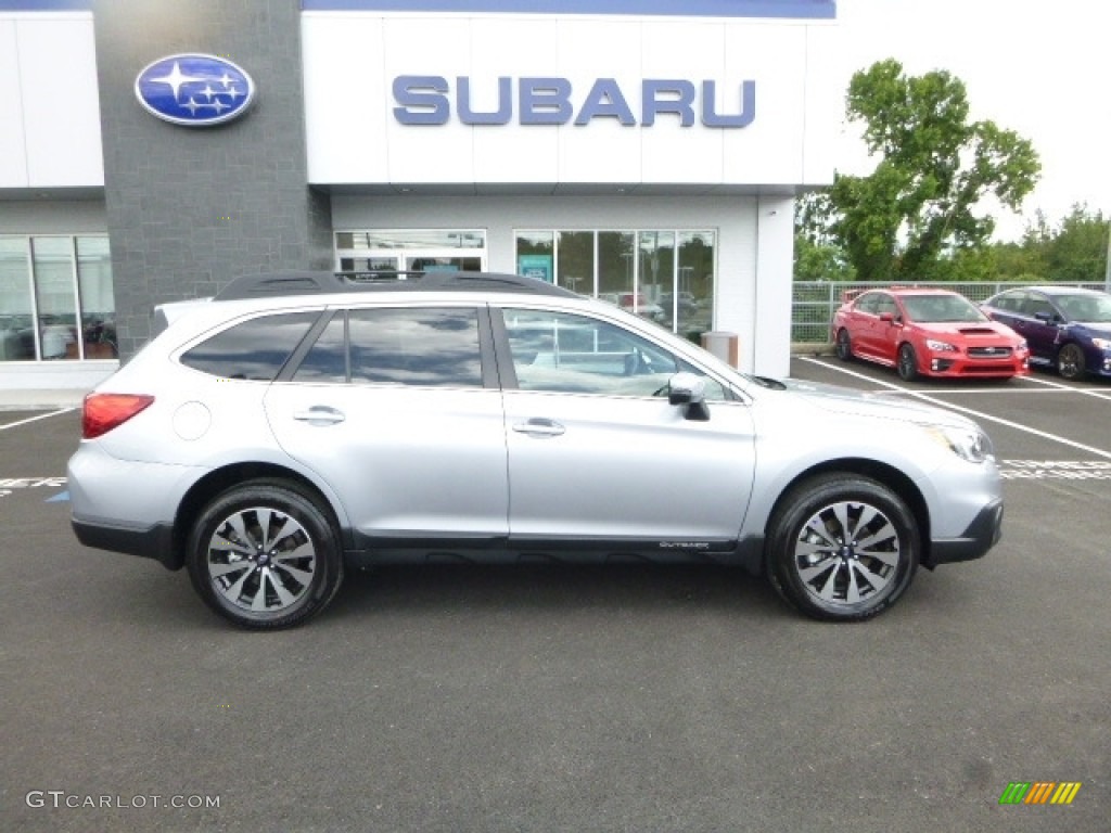 Ice Silver Metallic 2017 Subaru Outback 3.6R Limited Exterior Photo #114935152