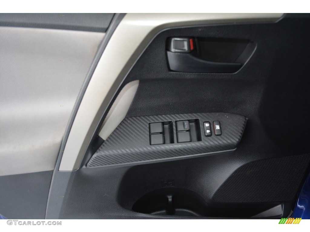 2014 RAV4 LE - Blue Crush Metallic / Black photo #8