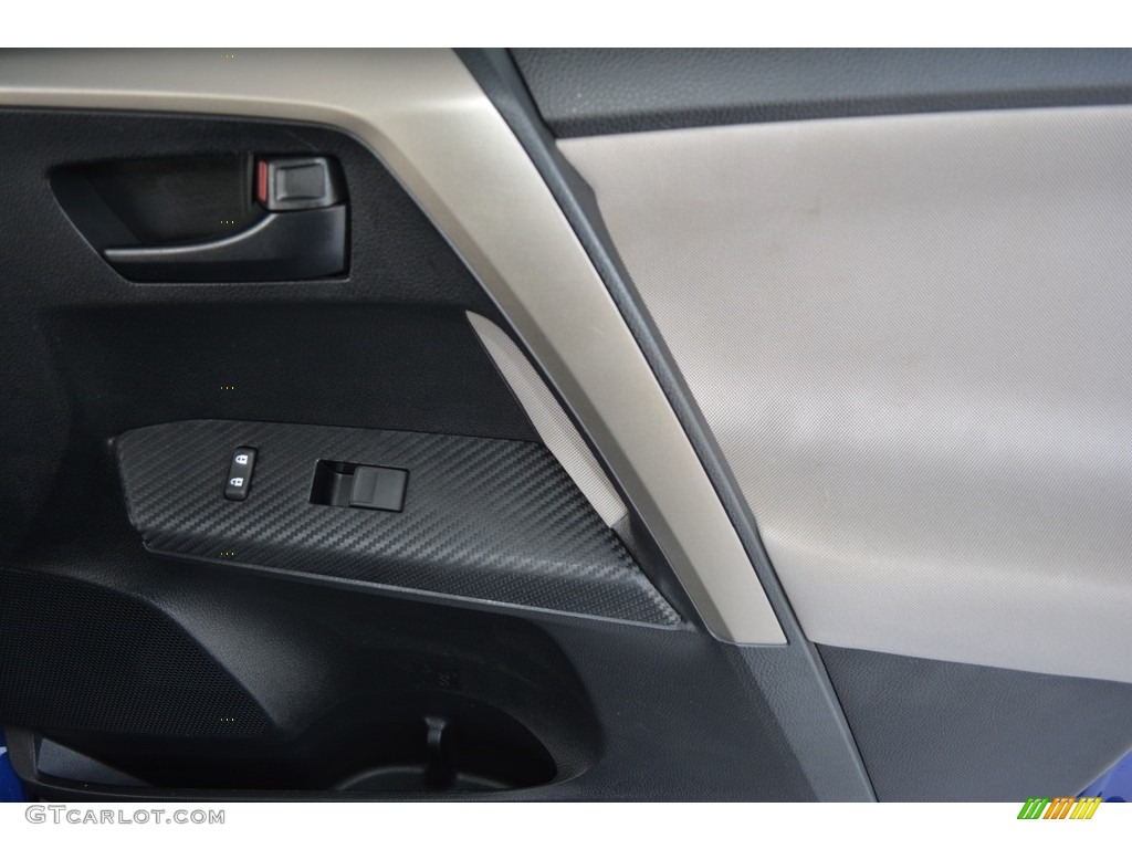 2014 RAV4 LE - Blue Crush Metallic / Black photo #14