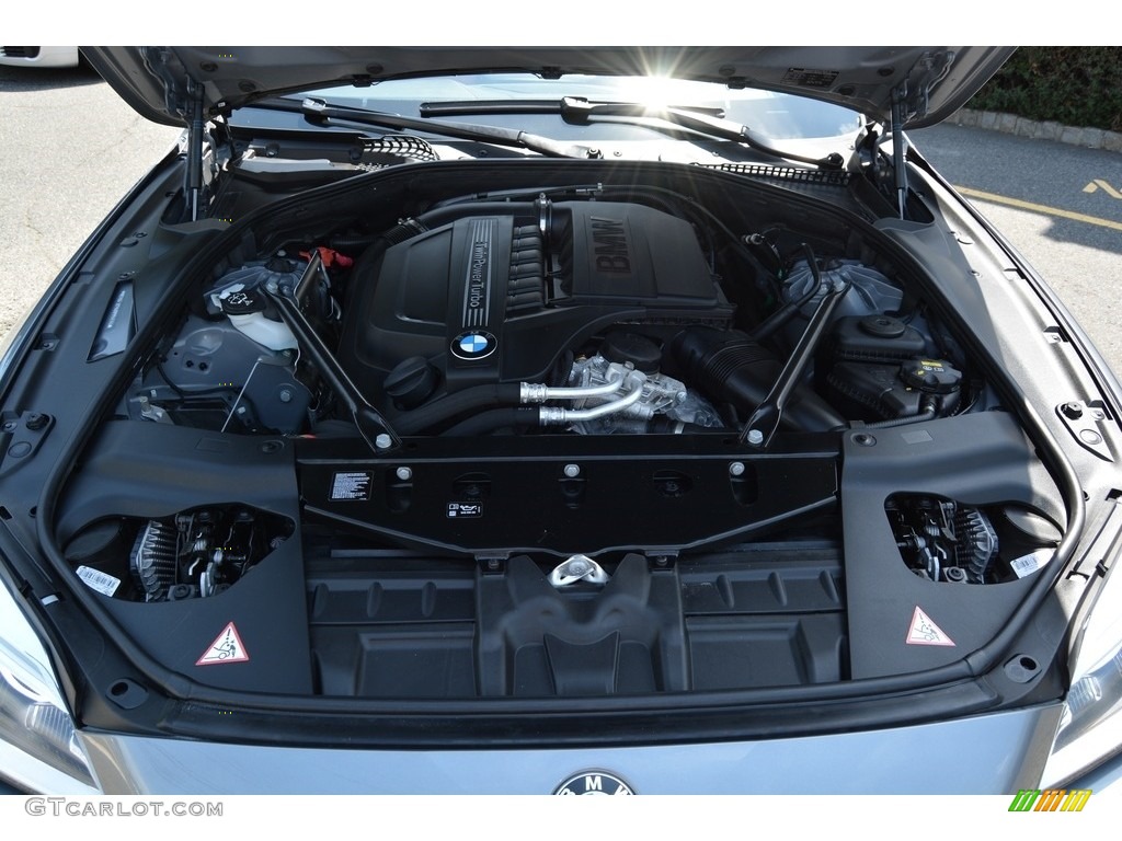 2016 BMW 6 Series 640i xDrive Convertible Engine Photos