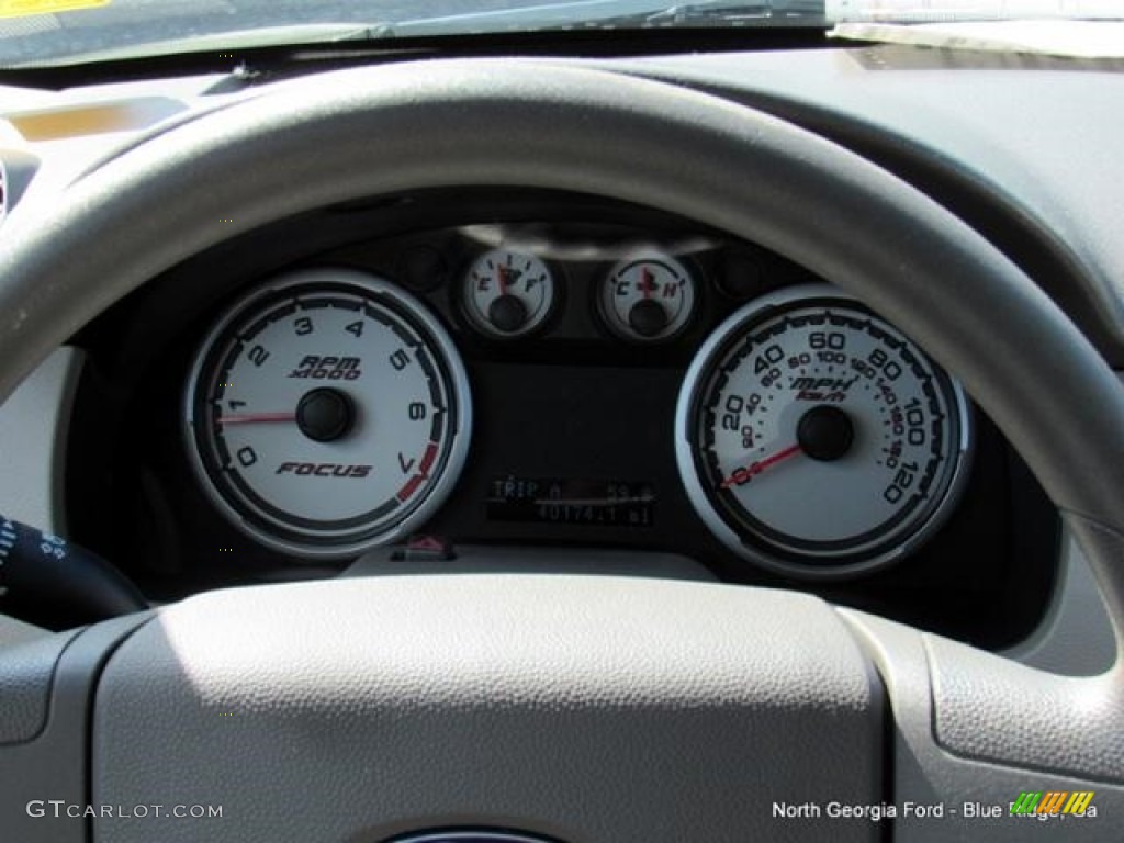 2011 Focus SE Sedan - Natural Neutral Metallic / Medium Stone photo #19