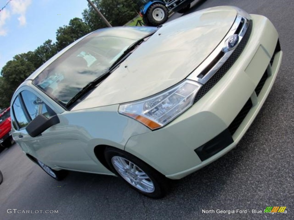2011 Focus SE Sedan - Natural Neutral Metallic / Medium Stone photo #32