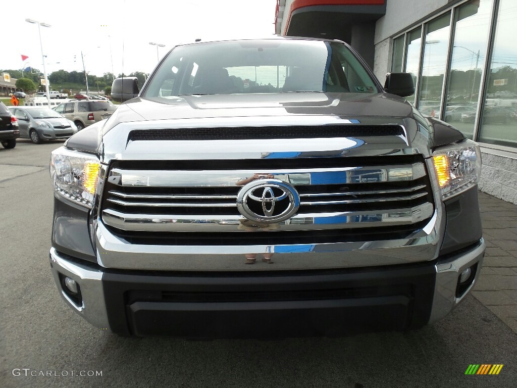 2016 Tundra SR5 CrewMax 4x4 - Magnetic Gray Metallic / Graphite photo #4